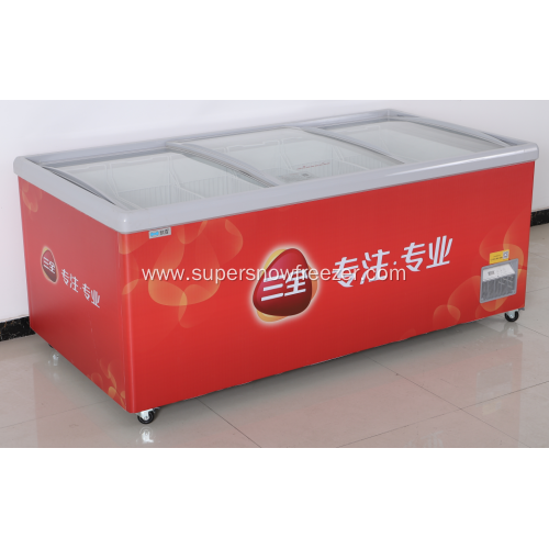 Deep display freezer for frozen meat and chicken